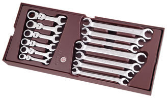 Mynd af Bakki í skáp 13stk nippill. fl